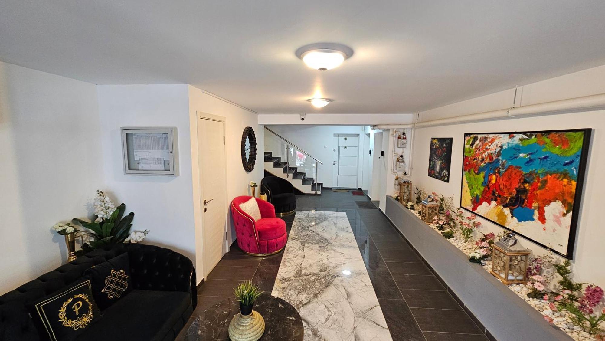 Airport Residence Otopeni Kültér fotó